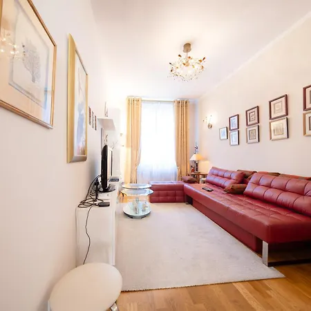 One Bedroom Center