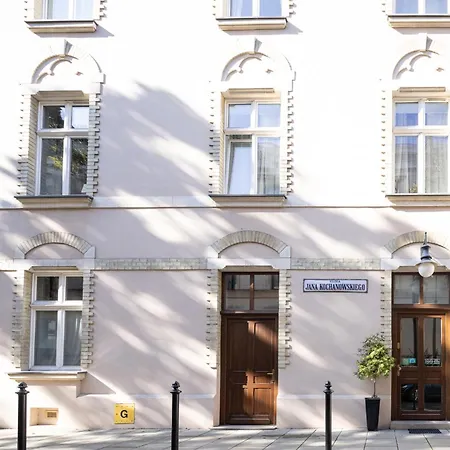 One Bedroom Center Appartement *